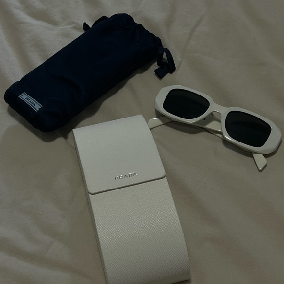 Prada White Sunglasses Contemporary Design - Picture 1 of 6